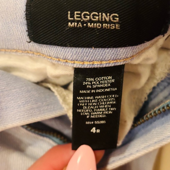 Women’s Express Jeans - Picture 3 of 4